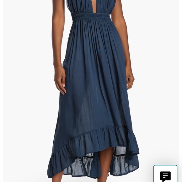 Elegant Blue Maxi Dress with Textured Fabric - Picture 7 of 8